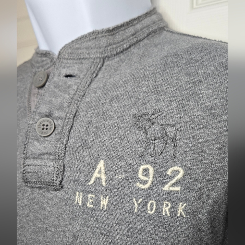 Vintage Abercrombie Kids Henley Long Sleeve Shirt – Size S (Muscle Fit) - Picture 2 of 5